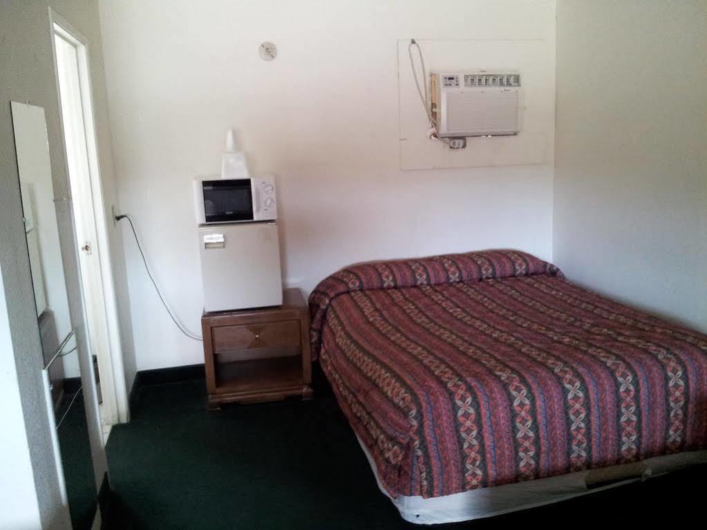 Tri-State Inn Kingman Bagian luar foto